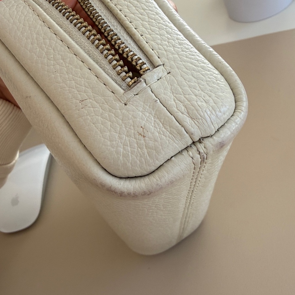 Cuyana Tech Case - Picture 2 of 6
